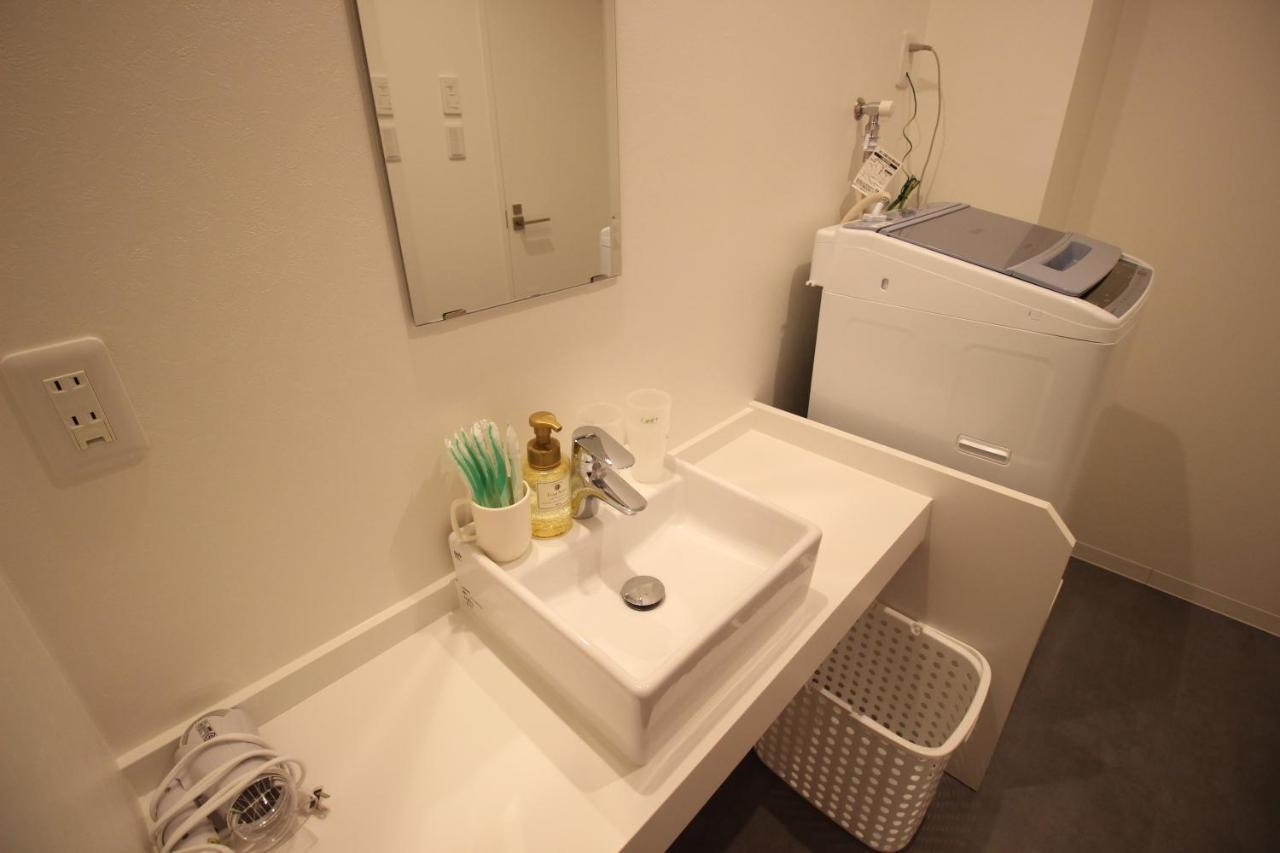 Appartamento Namba West Saika Osaka Esterno foto